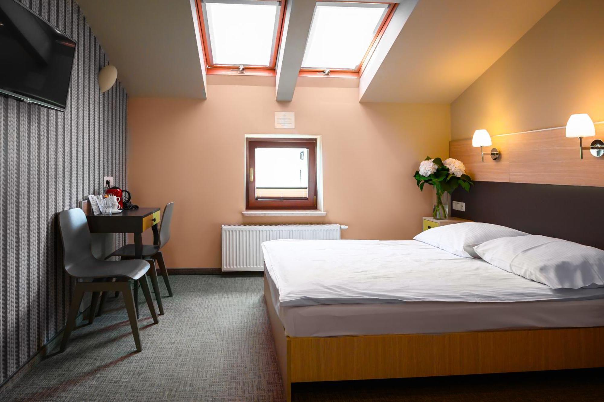 Hotell Kazimierz Iii Krasków